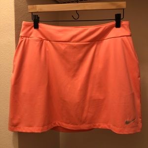 Nike Dri-Fit Coral Golf Skort Size L